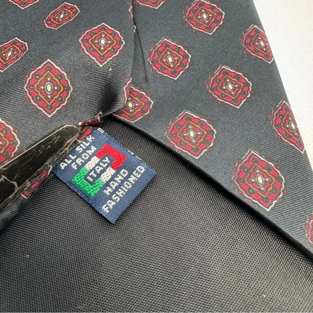 Elegant Black and Red Patterned Tie Oliver Hunt Silk Italy 58” Business Formal